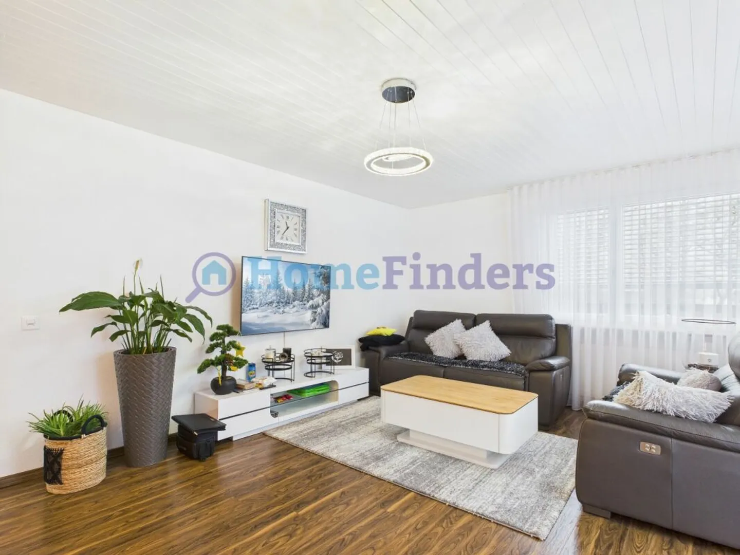 Geräumige Wohnung mit Garten - Foto 2 von 13