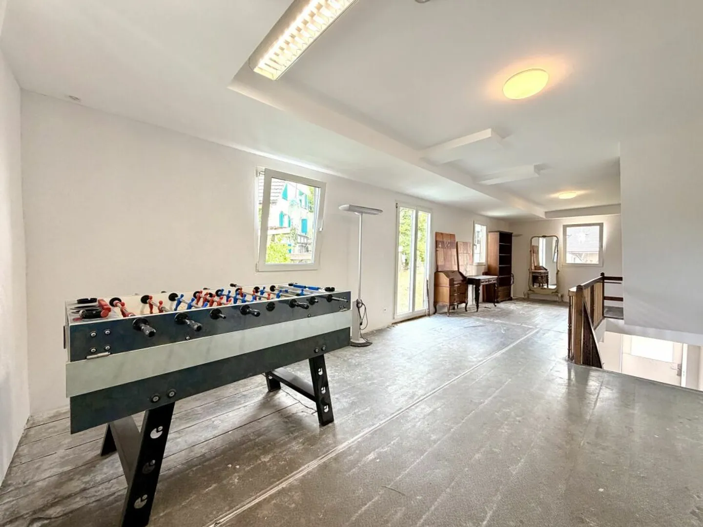 Yield property with 20 rooms and historical charm in Bünzen! - Photo 7 of 13