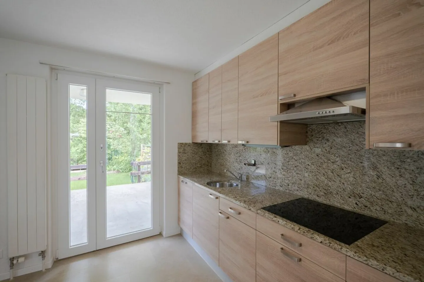 Modernized Row House for Families or Couples - Photo 4 of 13