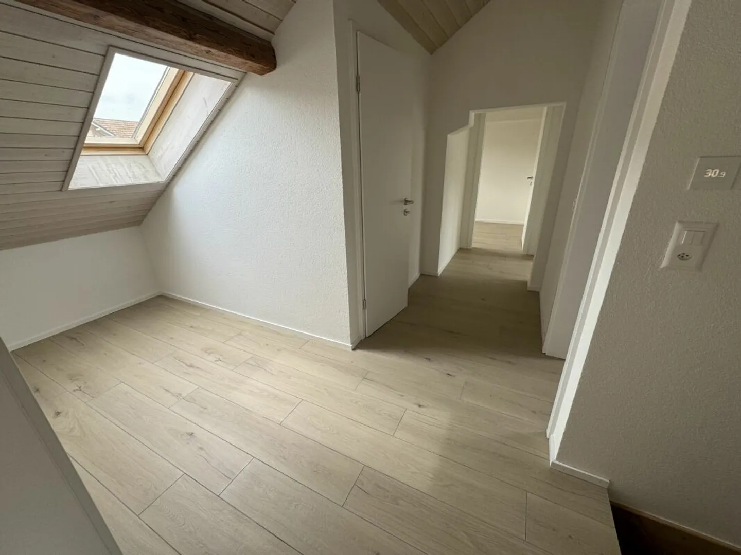 4 1/2 - Zimmer-Dachmaisonette-Wohnung - Photo 6 of 9