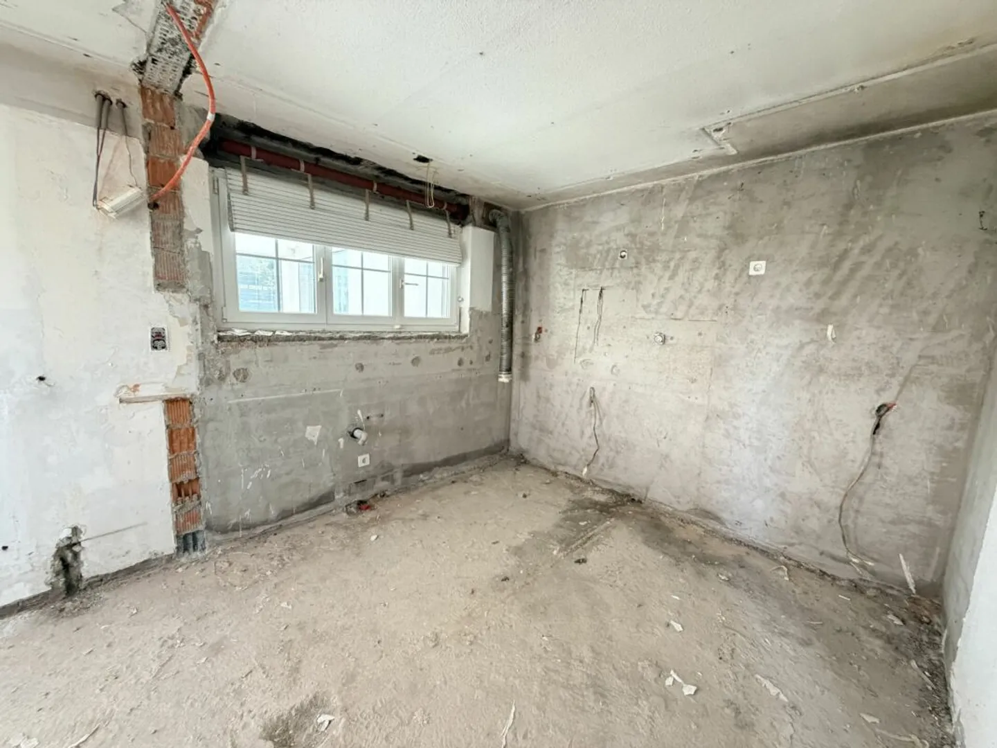 5.5 Room House with Potential - Photo 12 of 13