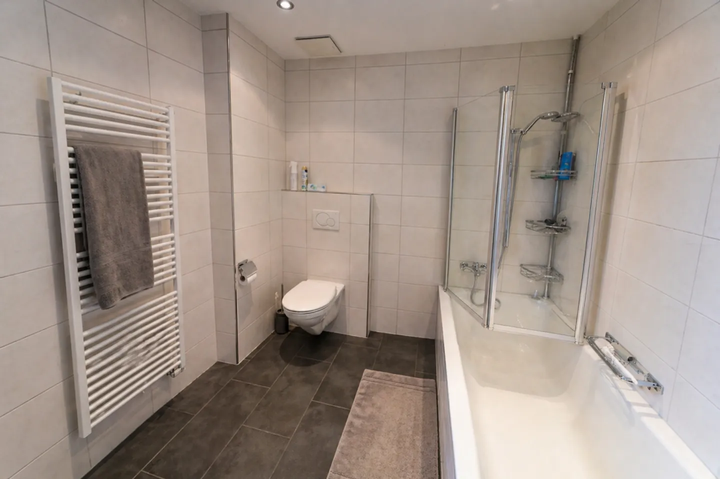 Two-family house in the best central location - Photo 7 of 10