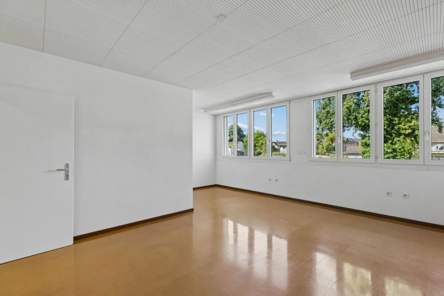 Vielseitige Gewerbefläche - Foto 6 von 13