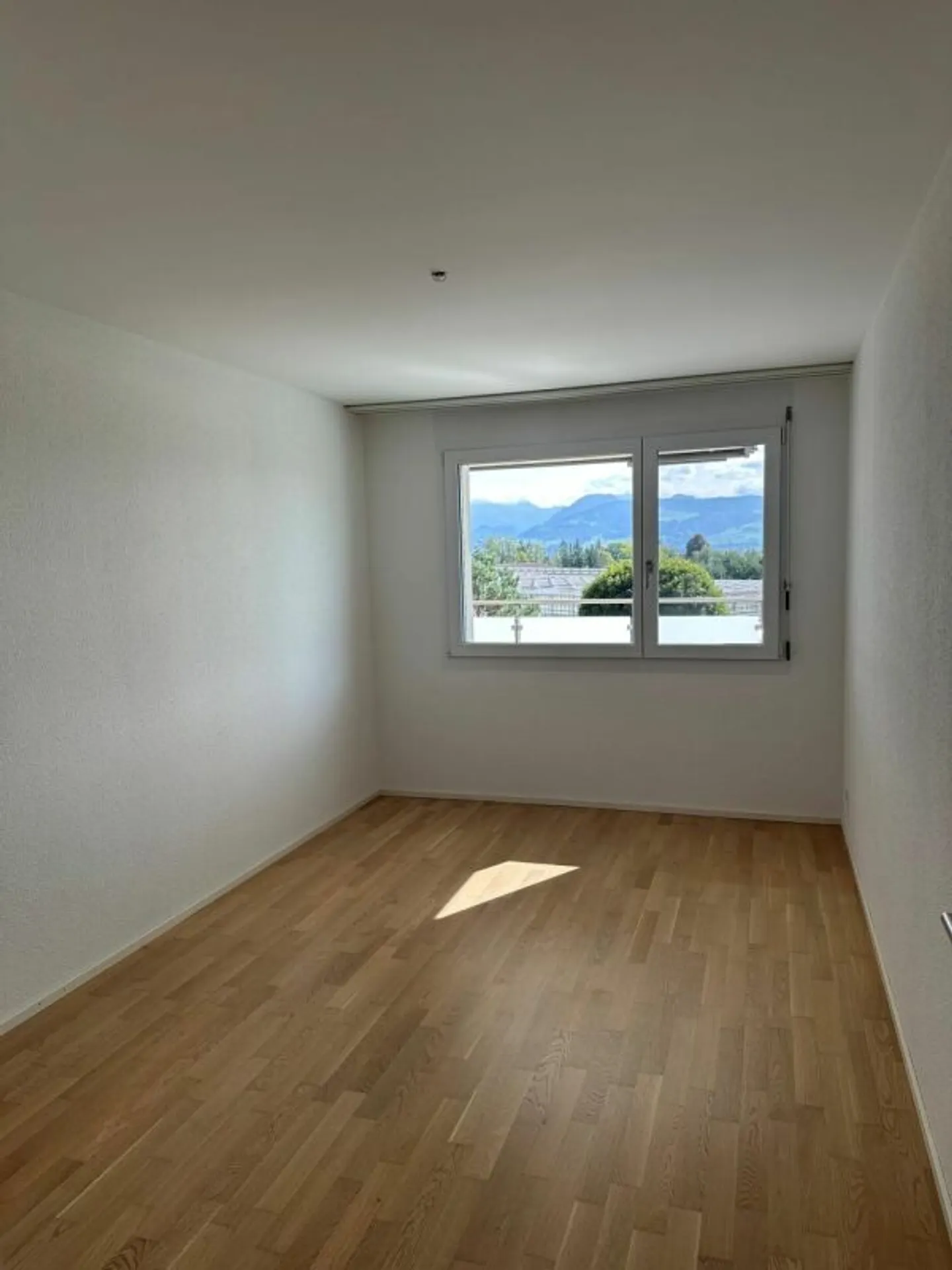Grosszügige 3.5-Zimmer-Wohnung - Foto 8 von 13