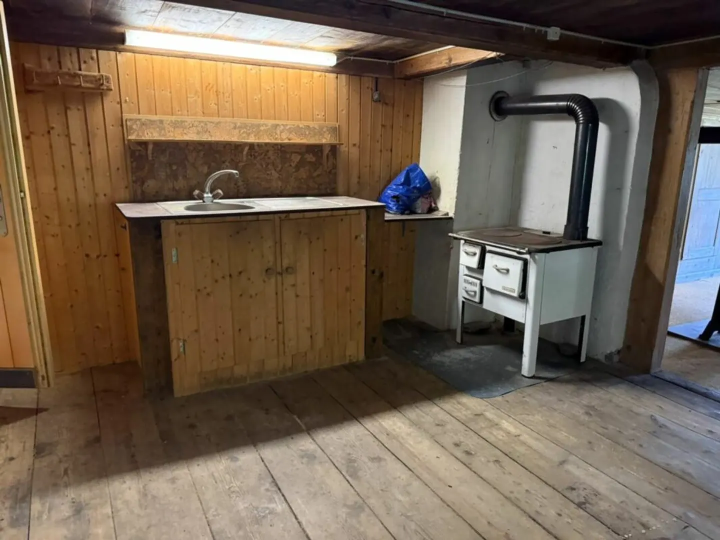 Unique Opportunity in Lauterbrunnen - Agricultural Property with Residential House, Barn, and Three Additional Lots - Photo 11 of 13