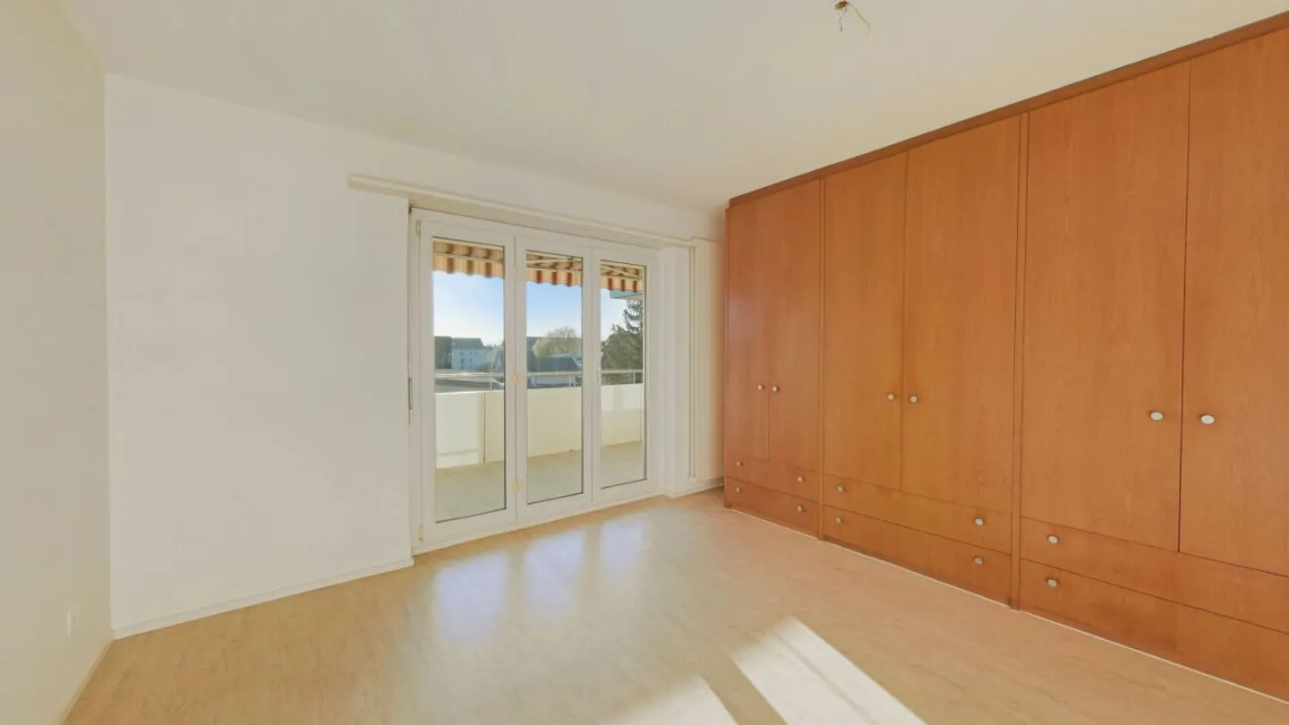 Détente Pure : Appartement de 4,5 pièces avec piscine communautaire et sauna - Photo 9 sur 13