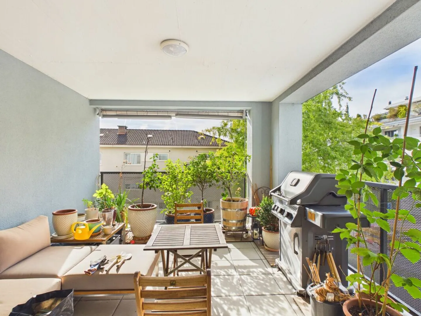 Light-flooded 4.5-room apartment with spacious sun balcony - Photo 2 of 13