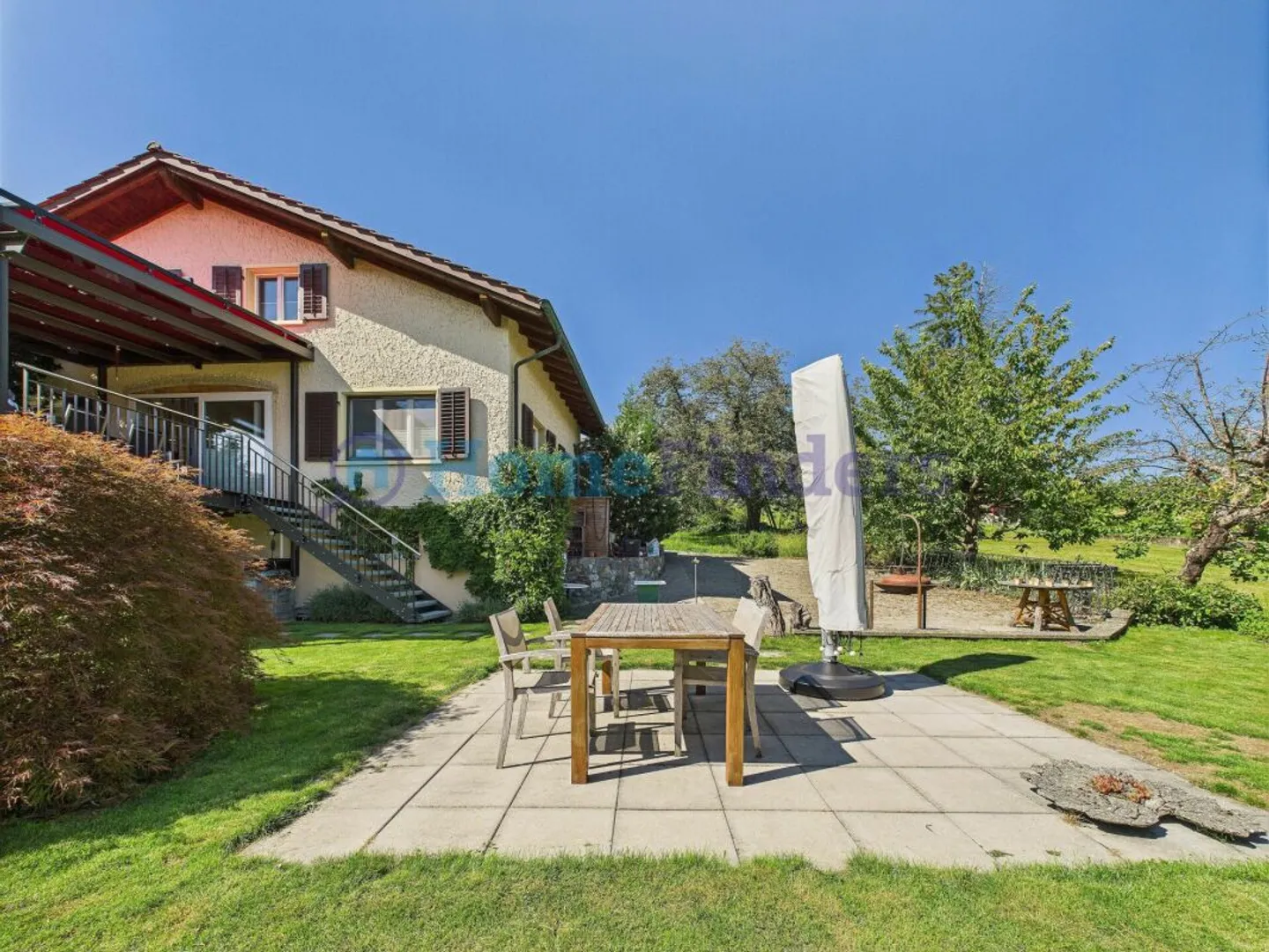 Affascinante Casa Indipendente con Giardino - Foto 4 di 13