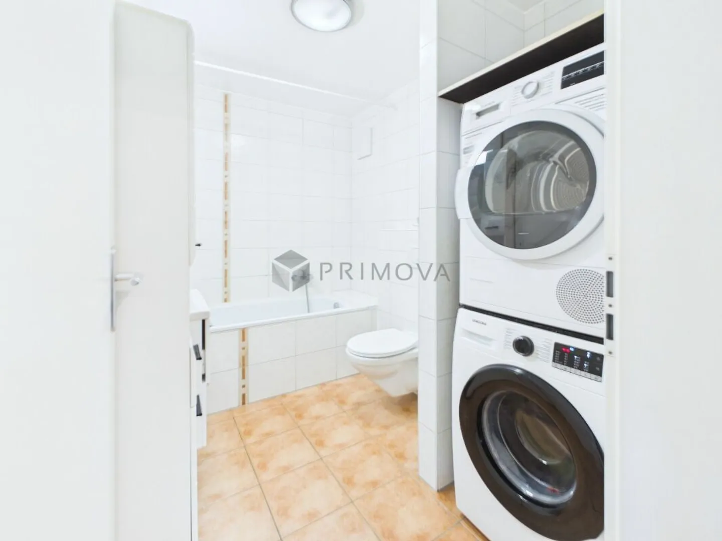 Sun-drenched living happiness: Modern 3.5 room oasis with south-facing balcony in prime location - Photo 7 of 11