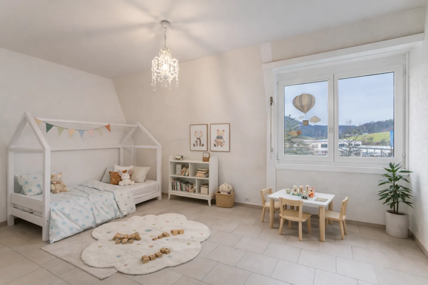 Une maison pour toute la famille - 5,5 pièces sur 135m² - Photo 4 sur 6