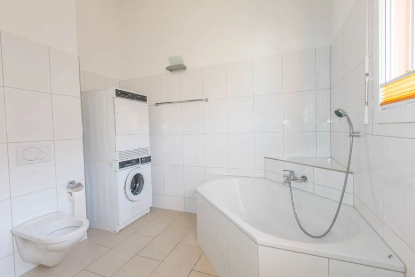 Appartement en attique attrayant et lumineux avec vue - Photo 10 sur 13