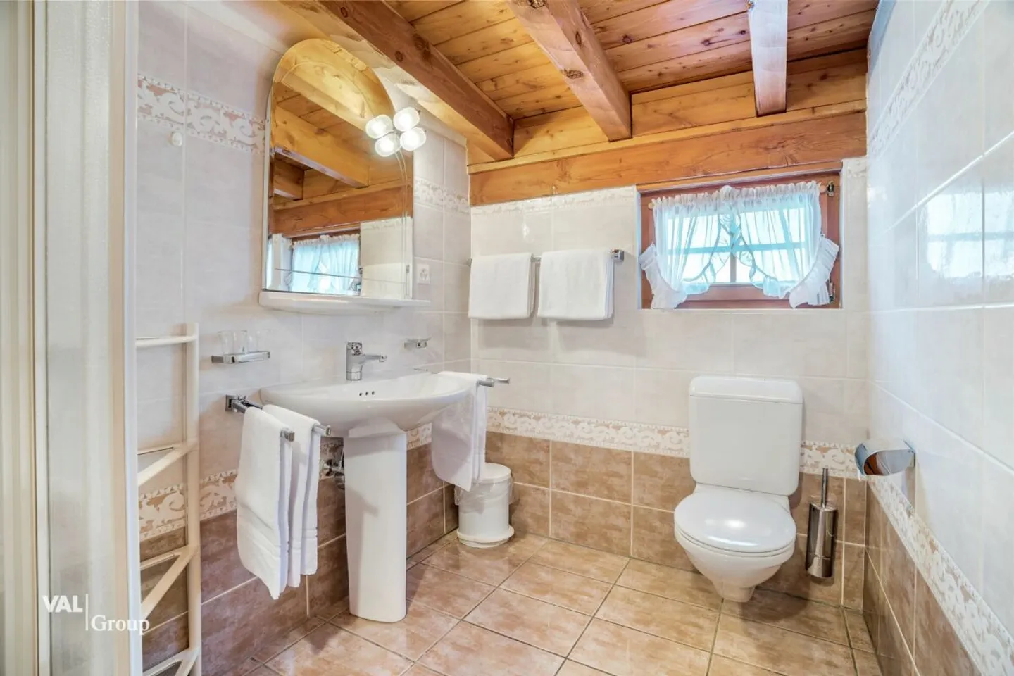 Exclusive second homes with a panoramic view - to be acquired together with Hotel Roby - Photo 6 of 13