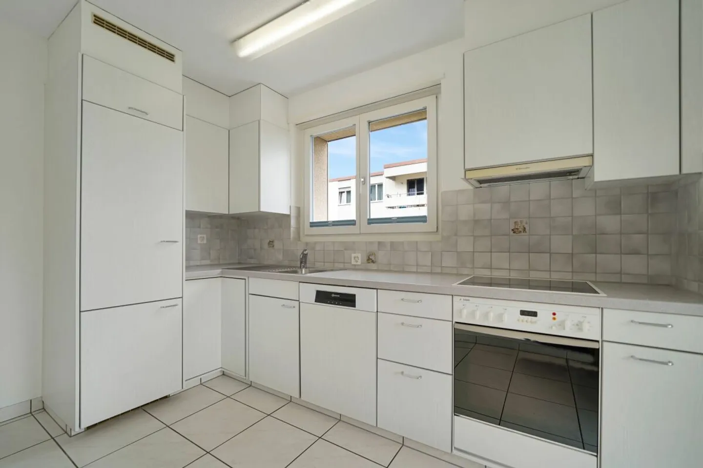 Attractive 4.5 Room Apartment in Lostorf - Photo 7 of 13