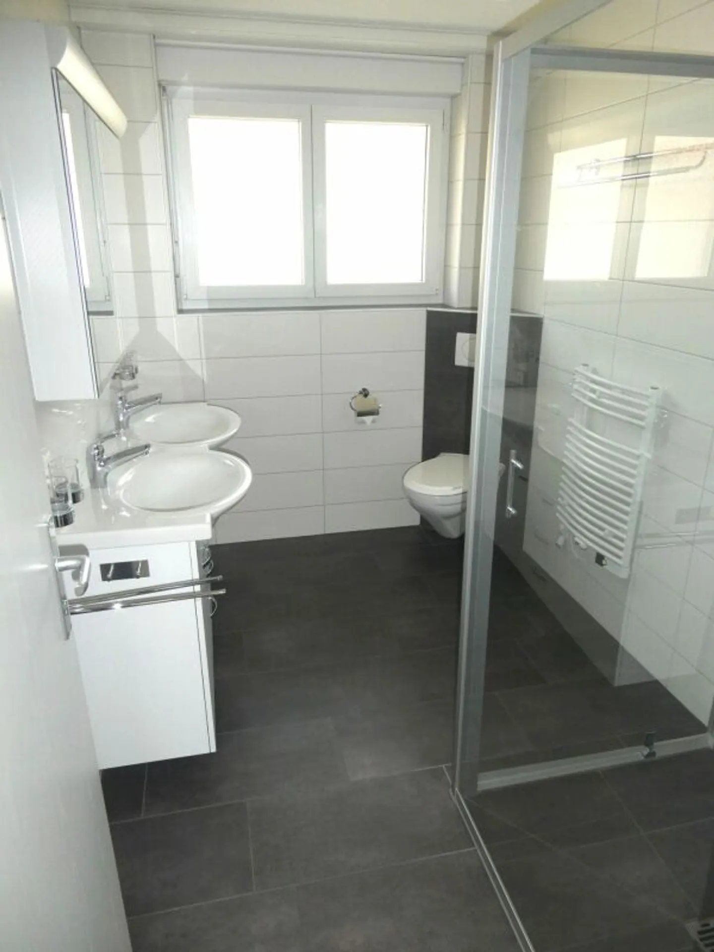 Detached 4 1/2 room bungalow with winter garden in a sunny, central location - Photo 12 of 13