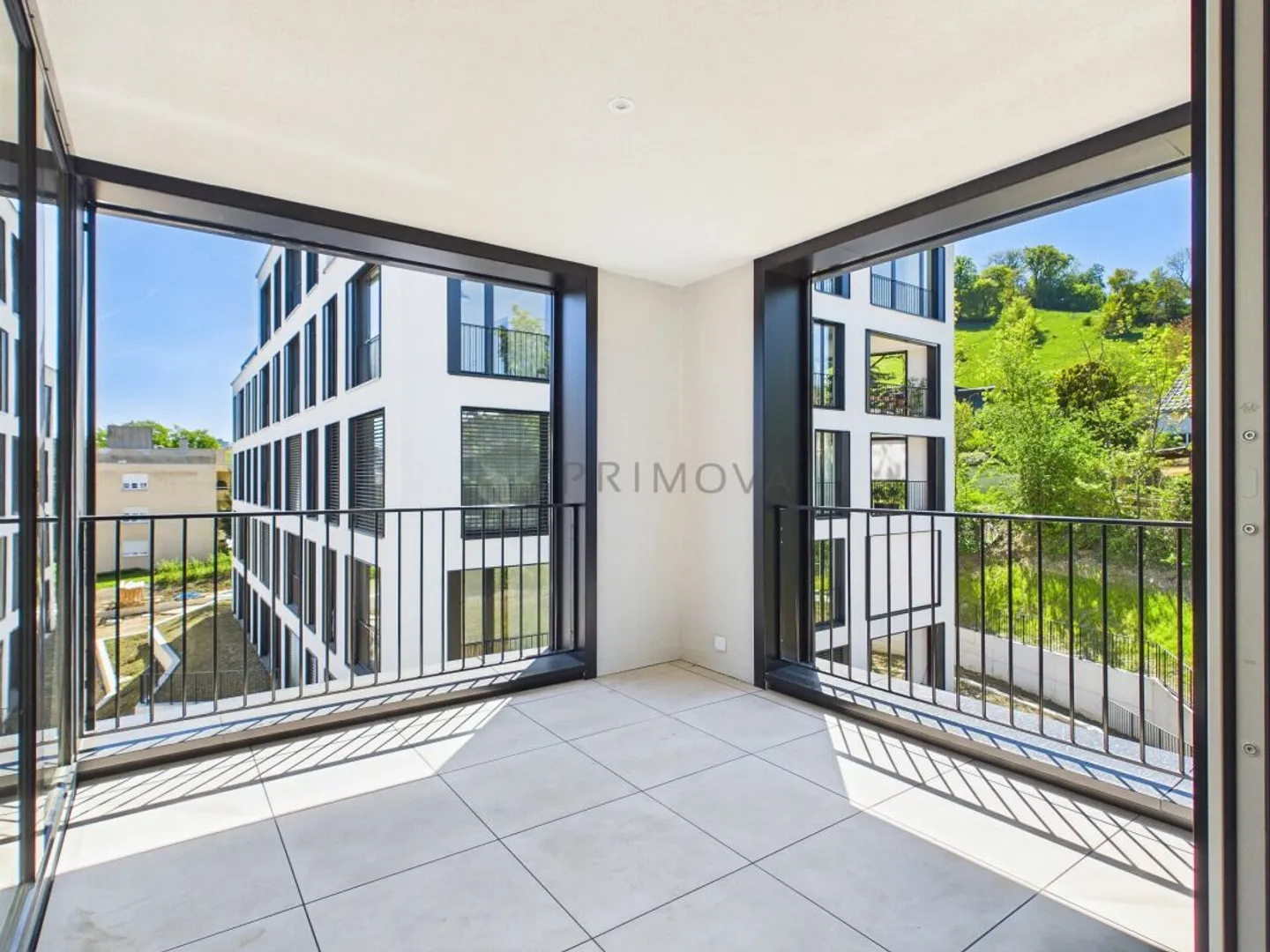 Exclusive first occupancy of a modern Minergie condominium - Photo 3 of 13