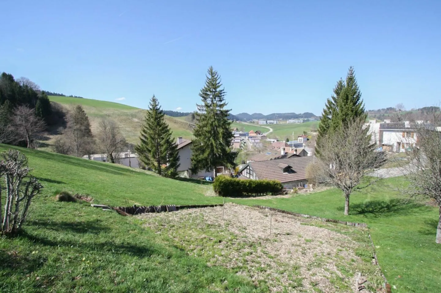 Zwei neue Villen mit 5,5 Zimmern in den Höhenlagen von Locle - Foto 9 von 11