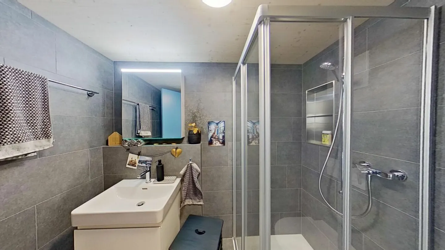 Appartement en duplex spacieux dans un nouveau bâtiment - Photo 5 sur 12