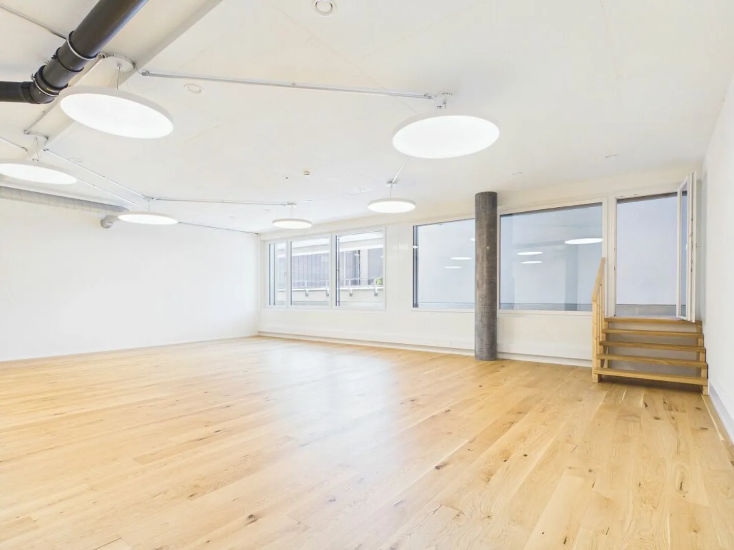 Moderne Bürofläche mit Terrasse - Foto 3 von 13
