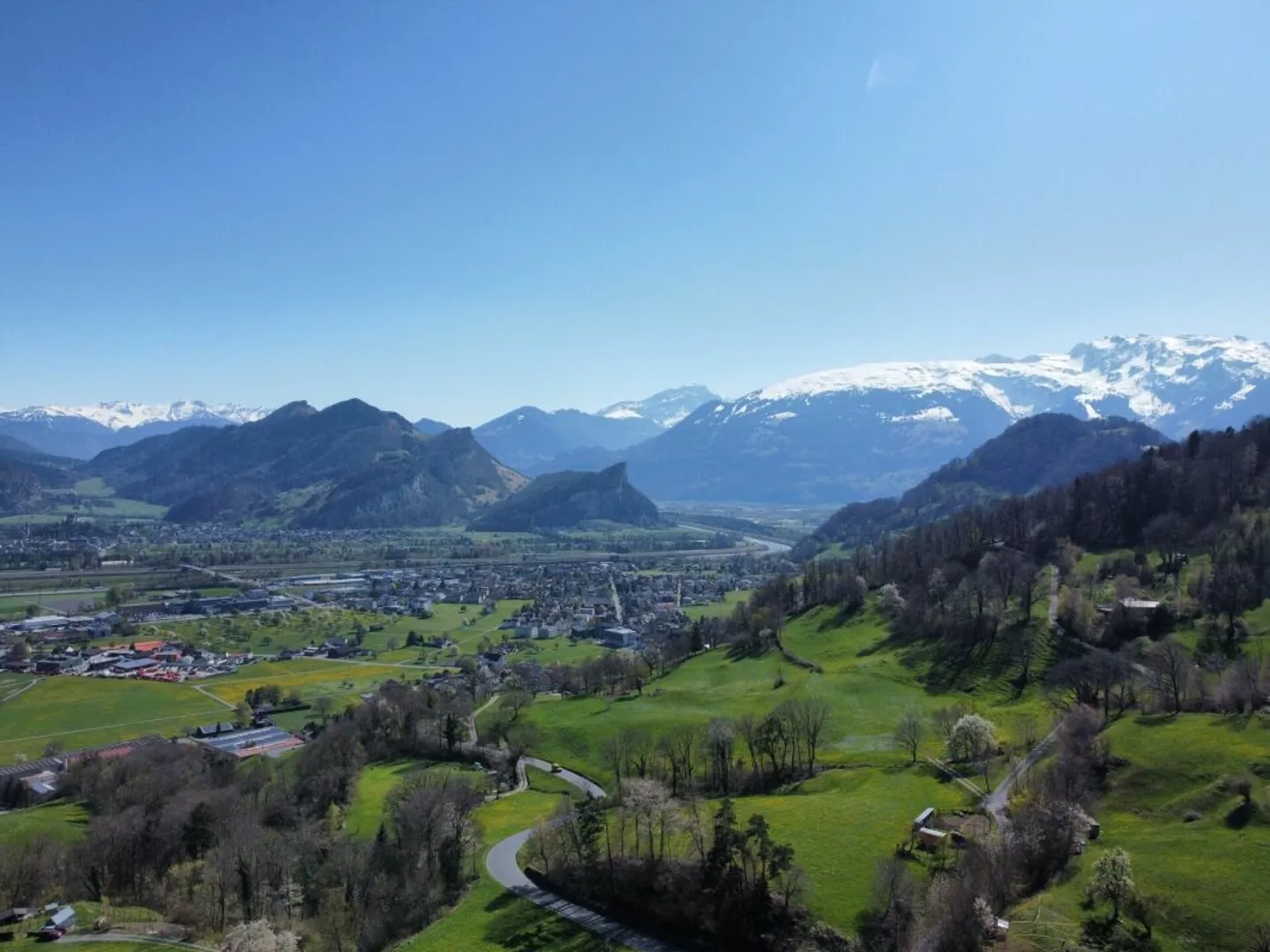 Grundstück mit verschiedenen Nutzungsmöglichkeiten - Foto 5 von 6