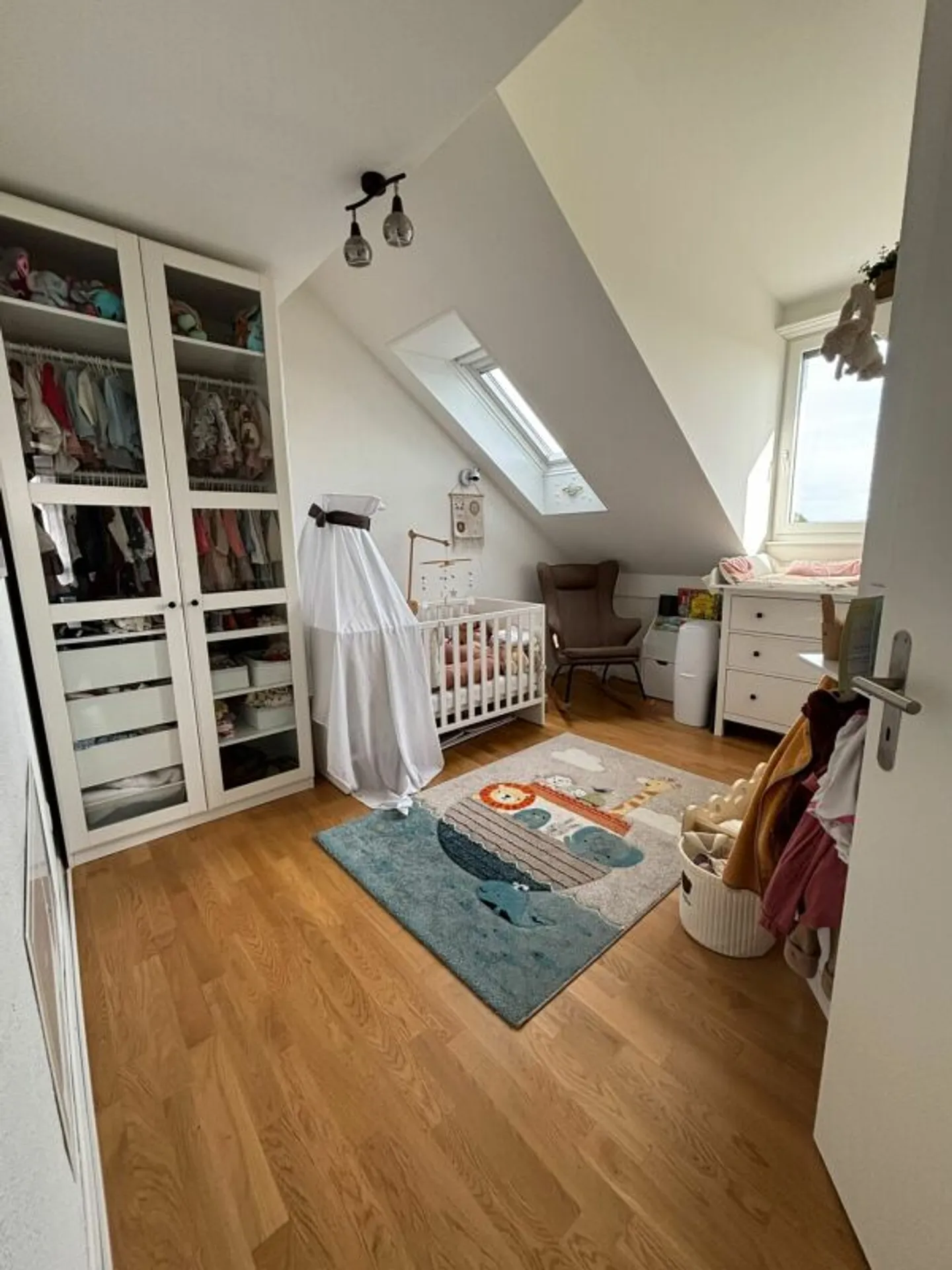 Grosse Maisonettewohnung mit Galerie - Foto 9 von 10