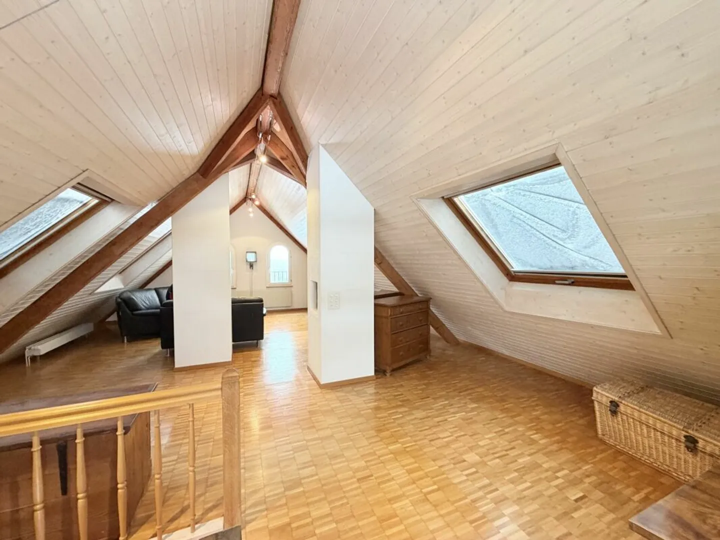 3-room duplex apartment with panoramic view over Grenchen - Photo 3 of 10