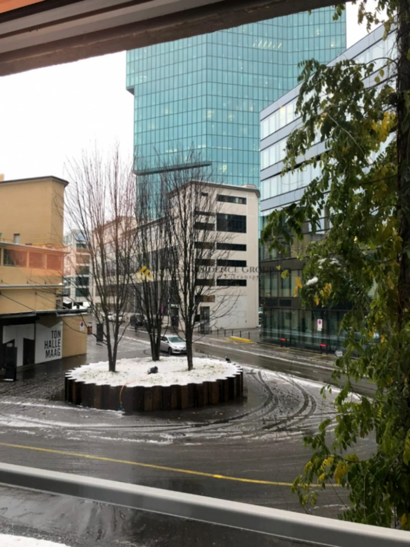 Elegant apartment with generous loggia in a privileged location in District 5 - Photo 8 of 10