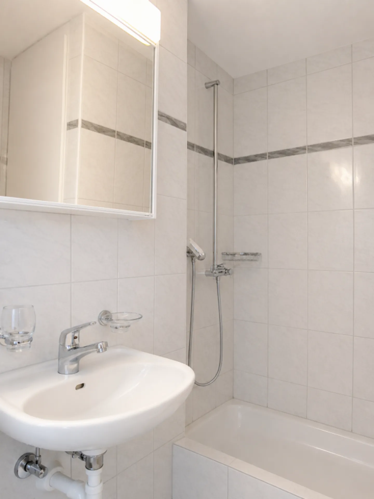 4½-Room Apartment in a Quiet Neighborhood, Near Bern - Photo 4 of 9