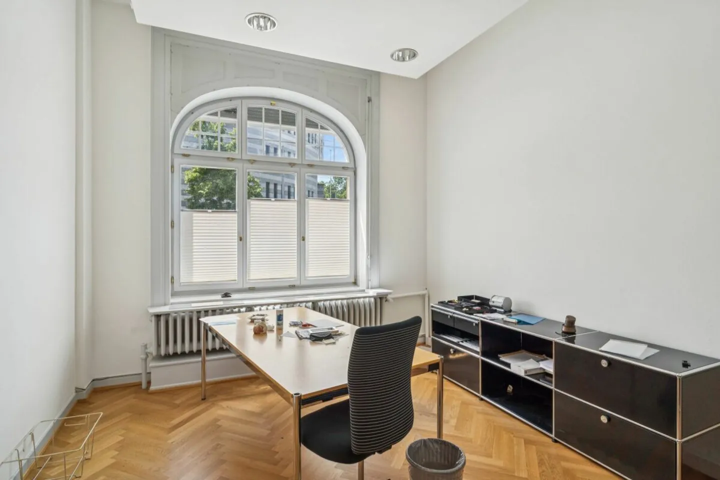 Residential and Commercial Building on Aeschenplatz - Invest in the Heart of the City - Photo 3 of 13