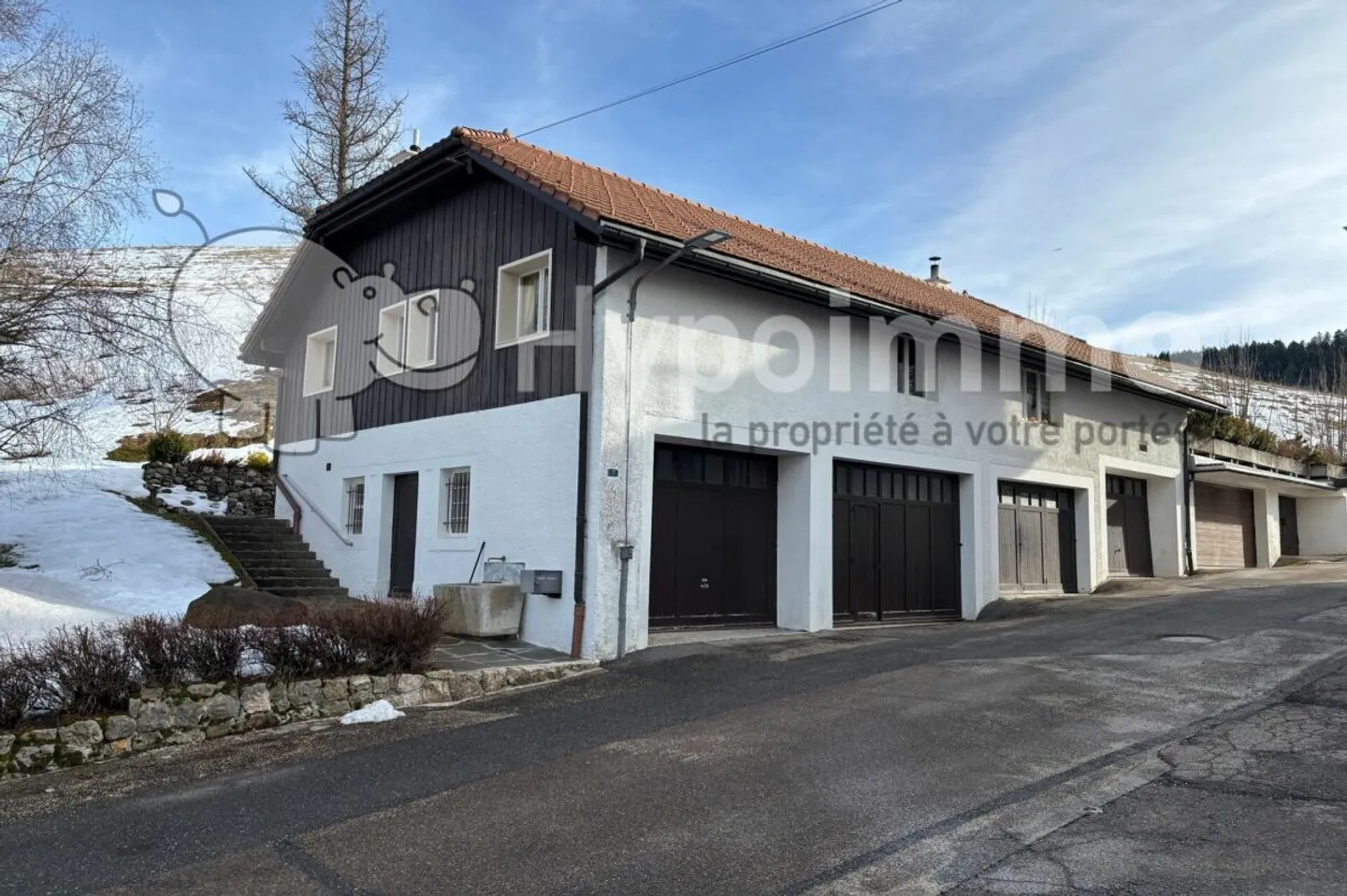 Belle maison familiale avec garages - Photo 1 sur 13