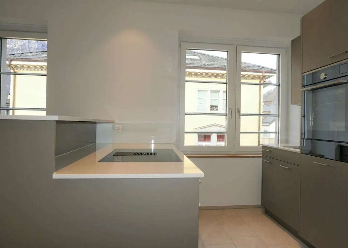 Appartement Loft Moderne à Glaris - Photo 3 sur 4