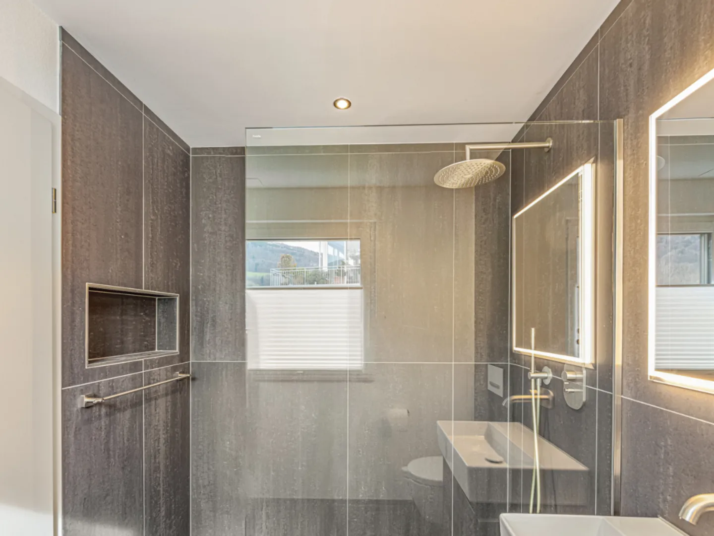 Moderno appartamento duplex 4.5 camere - Foto 9 di 13