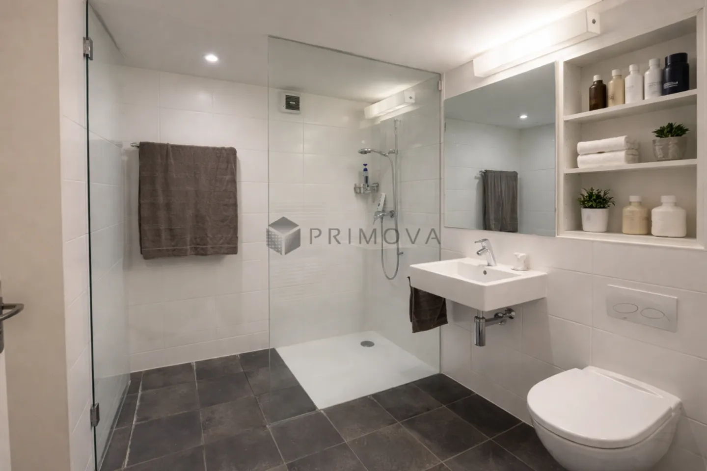 Casa a schiera affascinante con giardino - Foto 5 di 8