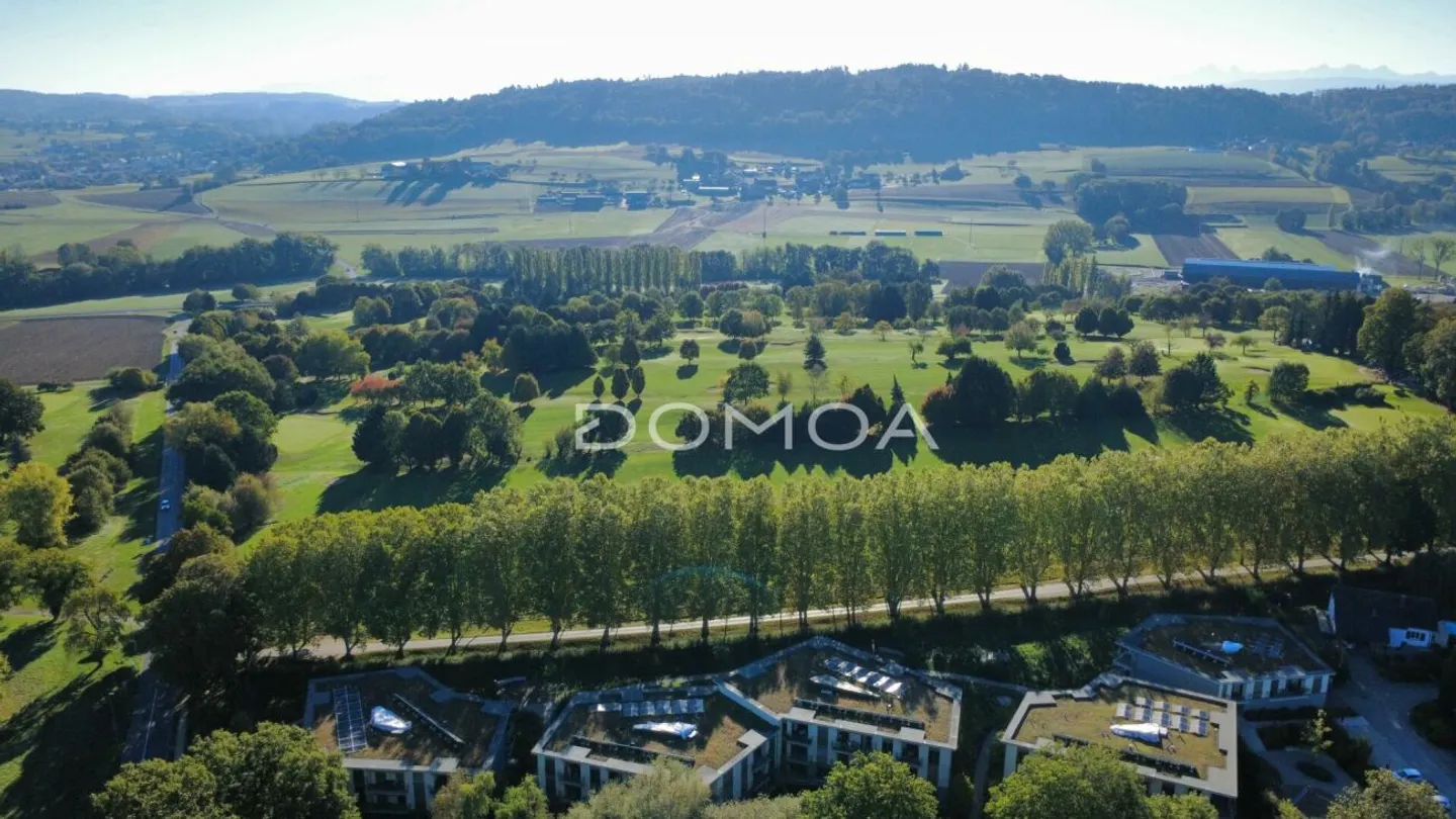Privileged setting and view of the golf course - Charming 2.5 room apartment in Payerne - Photo 10 of 11