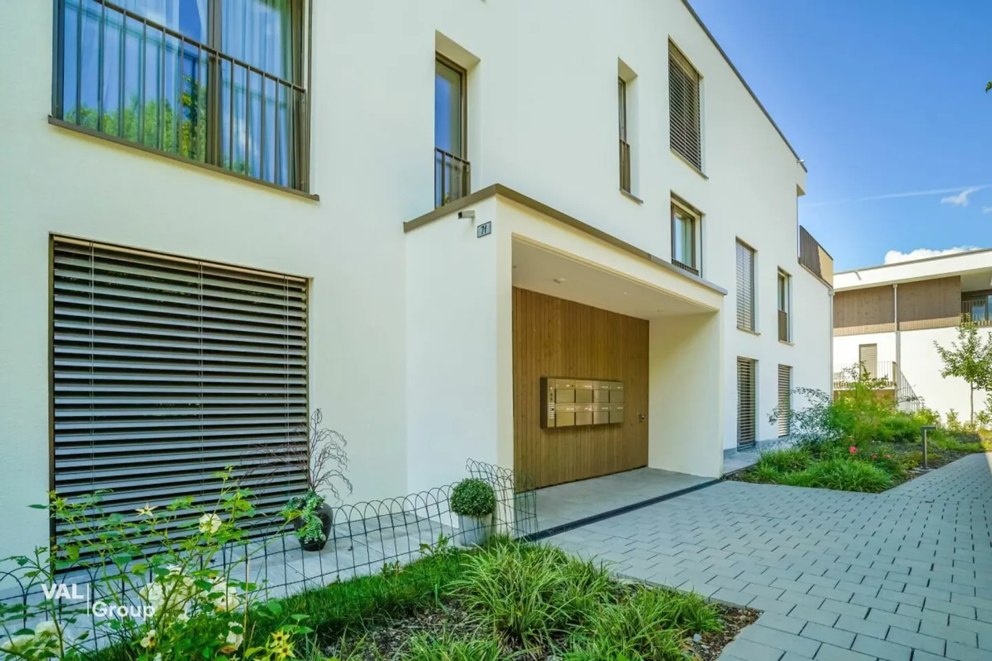 Hochwertige 3.5-Zimmer Gartenwohnung mit Smart Home und privatem Fitnessraum - Photo 12 of 12
