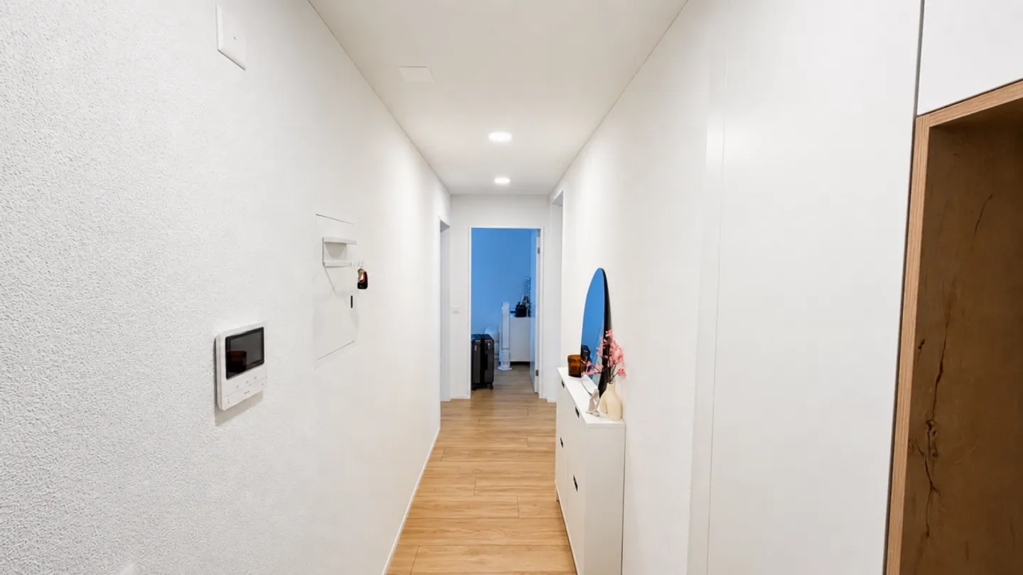 Bright 3.5 Room Apartment on the 1st Floor - Photo 8 of 9