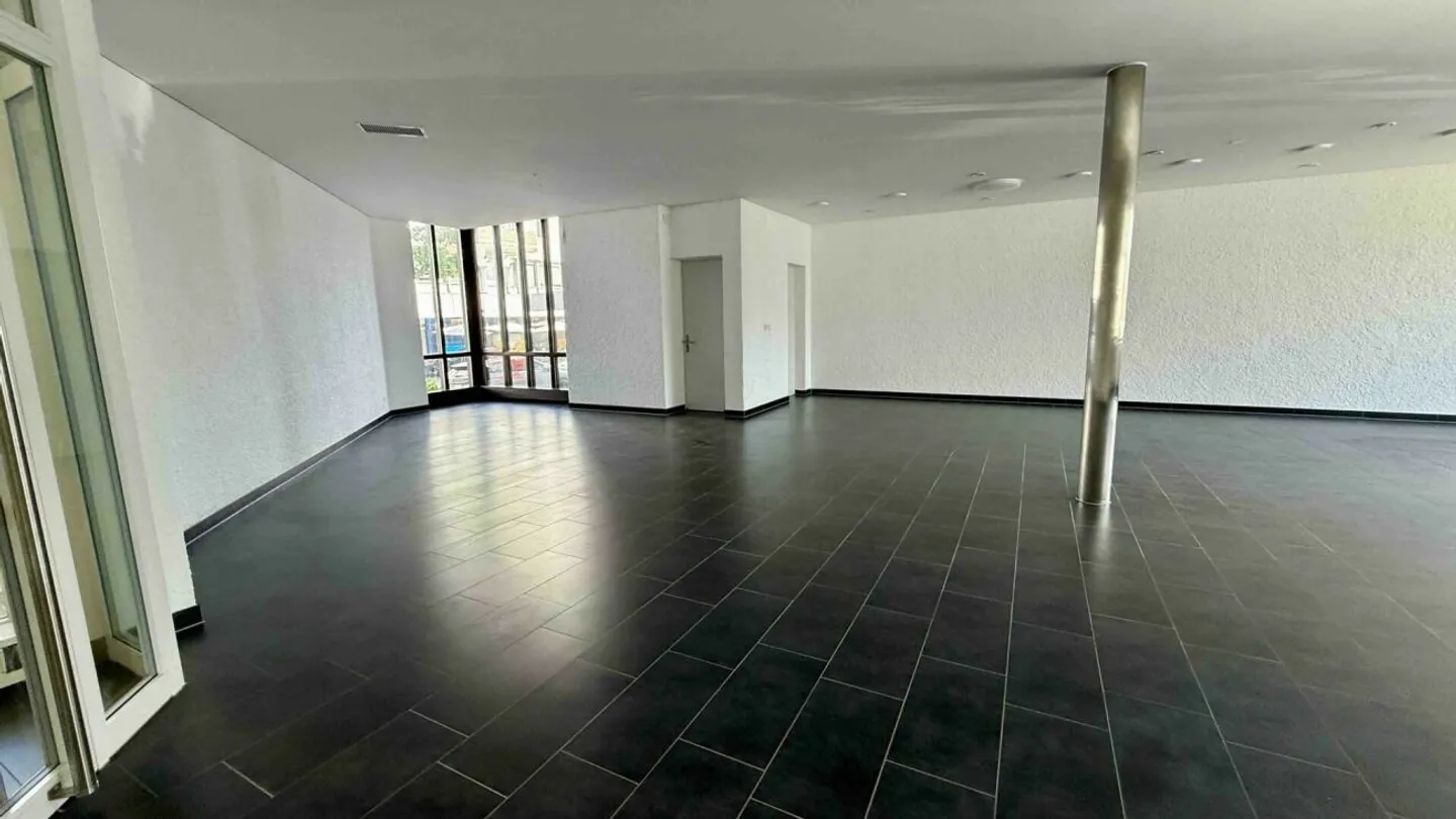 Moderne Gewerbefläche an bester Lage in Flawil - vielseitig nutzbar - Photo 5 sur 12