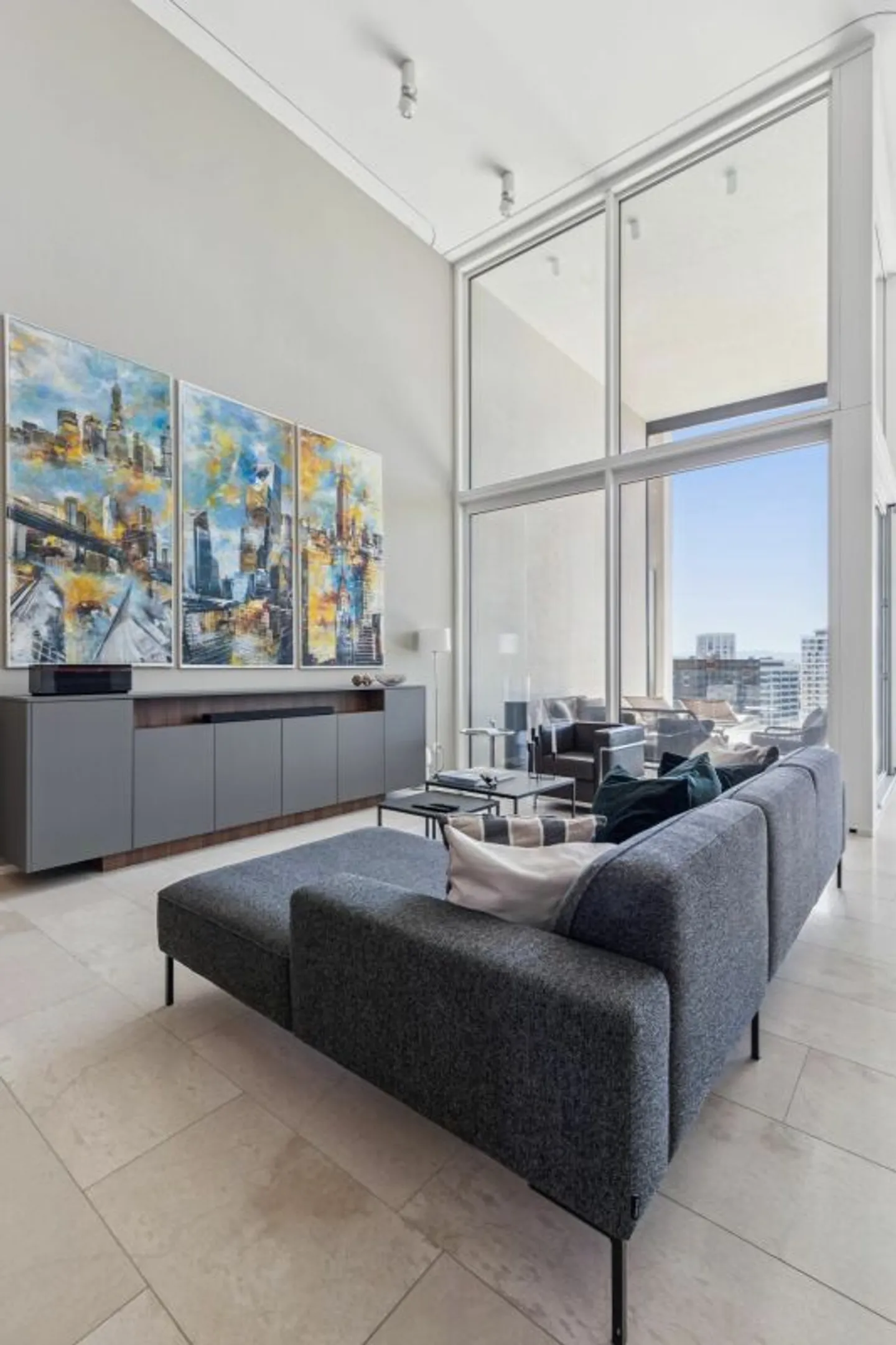 Luxus-Penthouse mit Atemberaubendem Blick - Foto 6 von 13