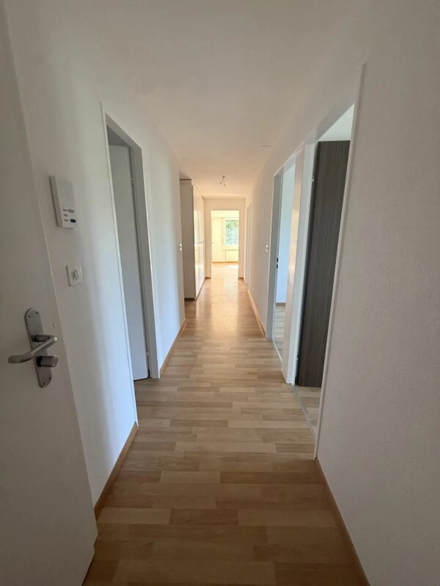 Spacious 5.5-room apartment in a central location - Photo 10 of 13