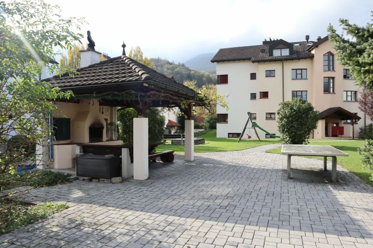 3.5-Room Garden Apartment in Idyllic, Preferred Location in Buchs - Photo 8 of 8