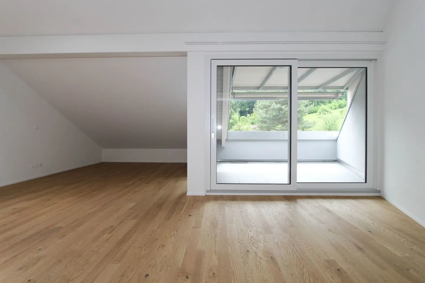 Penthouse sur deux niveaux - belle loggia - Photo 5 sur 13