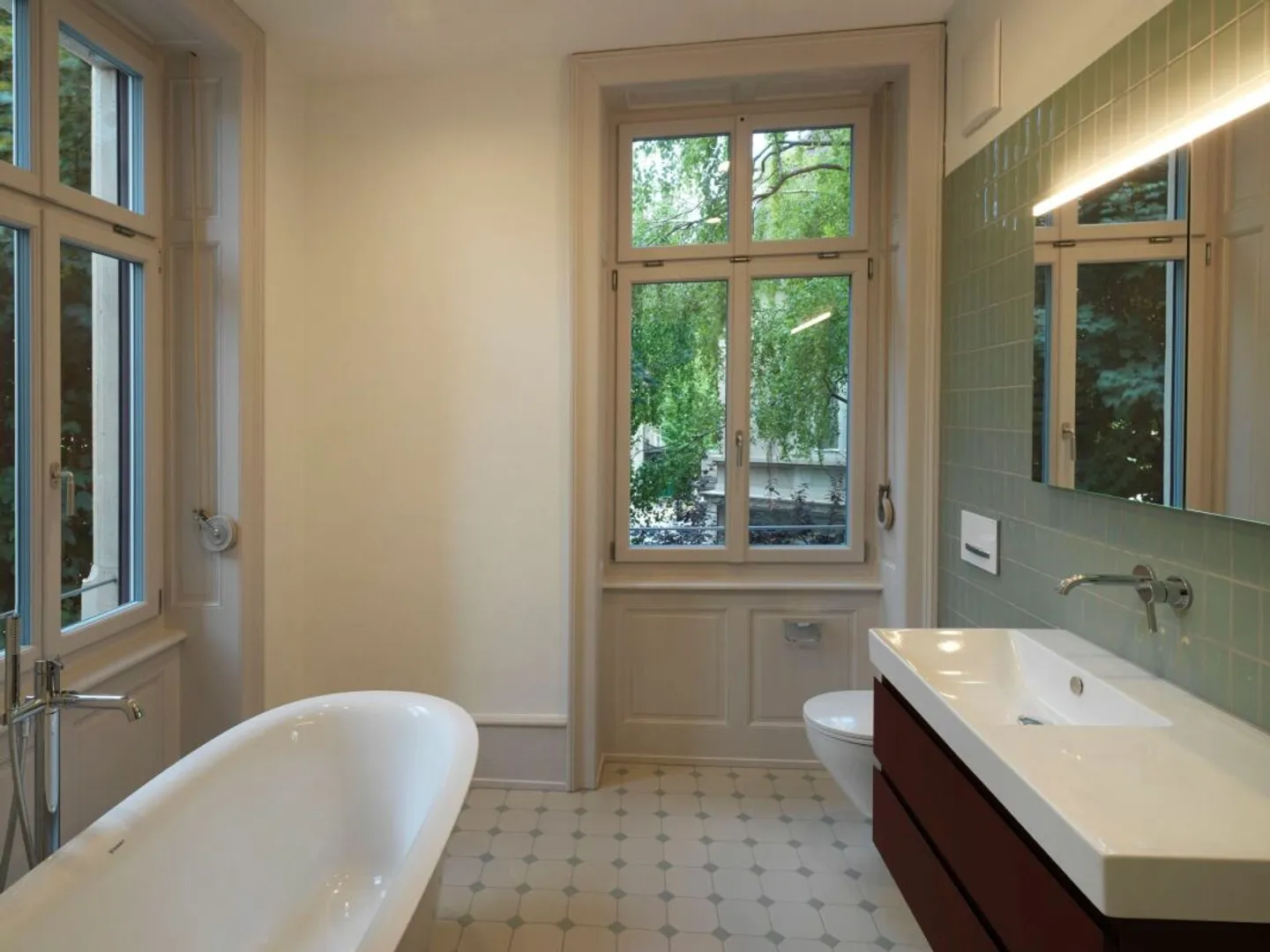 Esclusivo appartamento con giardino di 4 1/2 locali con comfort moderno in Rütimeyerplatz - Foto 7 di 9