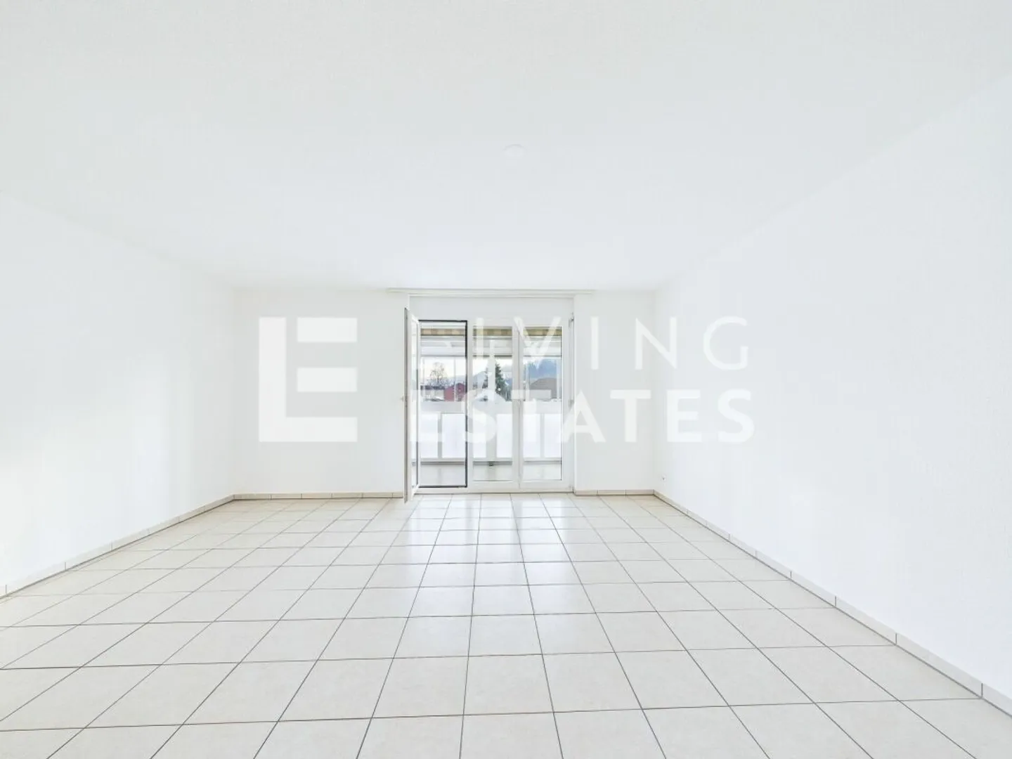 GROSSZÜGIGES WOHNEN MIT KOMFORT UND AUSSICHT - Photo 8 sur 13