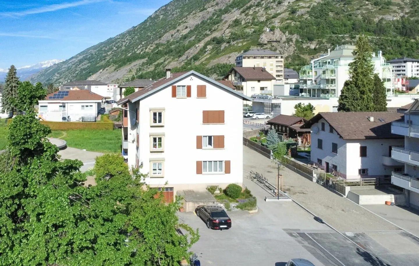 Immeuble de rendement en PPE à Steg - Photo 3 sur 13