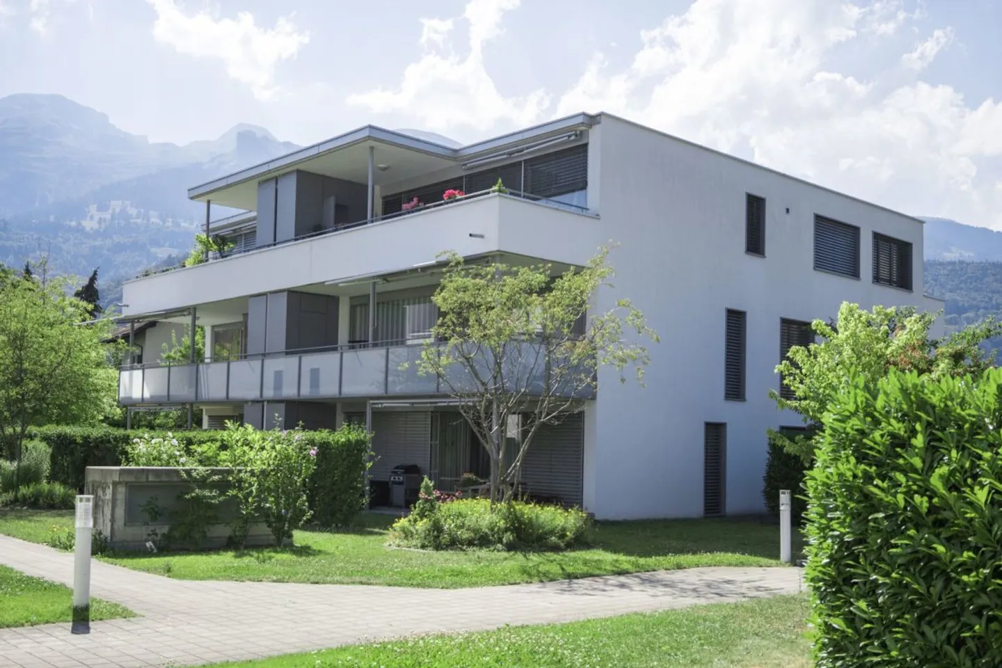 Large and modern 4 ½-room apartment in Sevelen - Photo 11 of 13