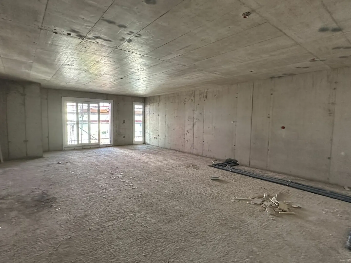 4.5 ROOM APARTMENT - GROUND FLOOR - Photo 8 of 9