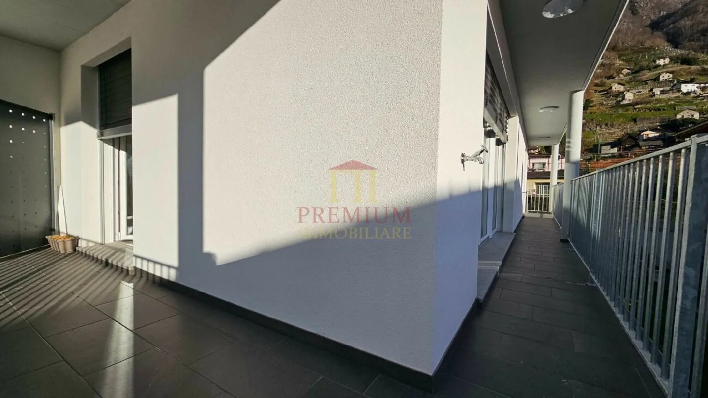 Appartamento moderno con terrazza - Foto 8 di 10