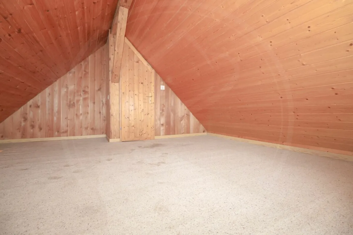 Single-family house with large shed in Schafisheim - ideal property for investors and craftsmen - Photo 10 of 13