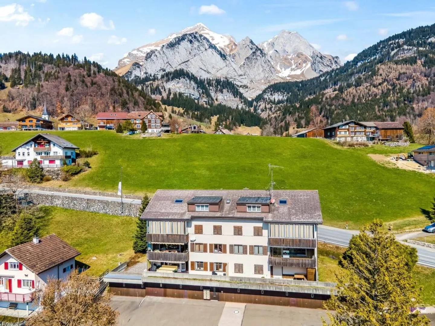 Vivre avec vue sur la montagne à Wildhaus - Photo 1 sur 10