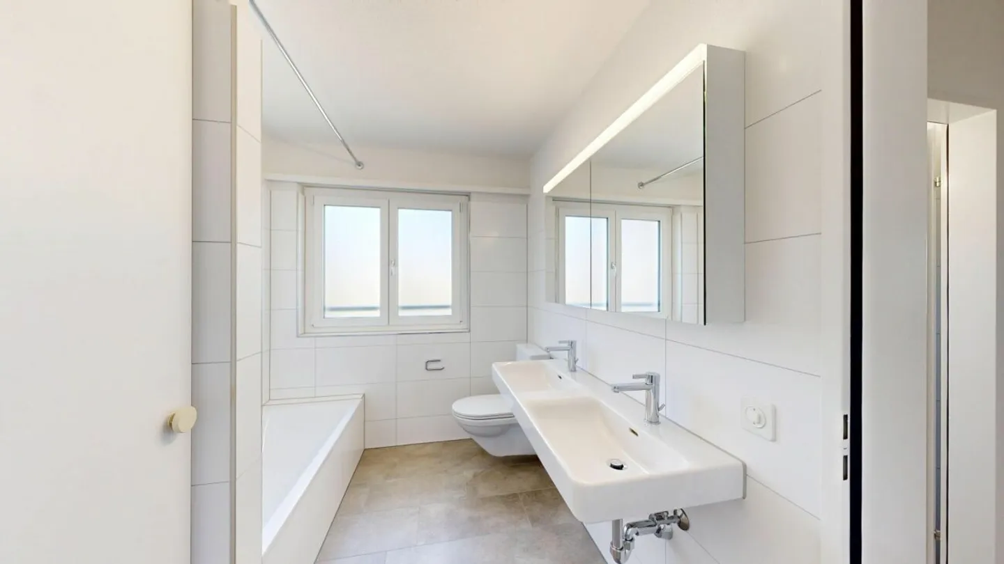 Attraktive 3.5-Zimmerwohnung mit sonnigem Balkon - Erstbezug nach liebevoller Gesamterneuerung - Foto 8 di 13