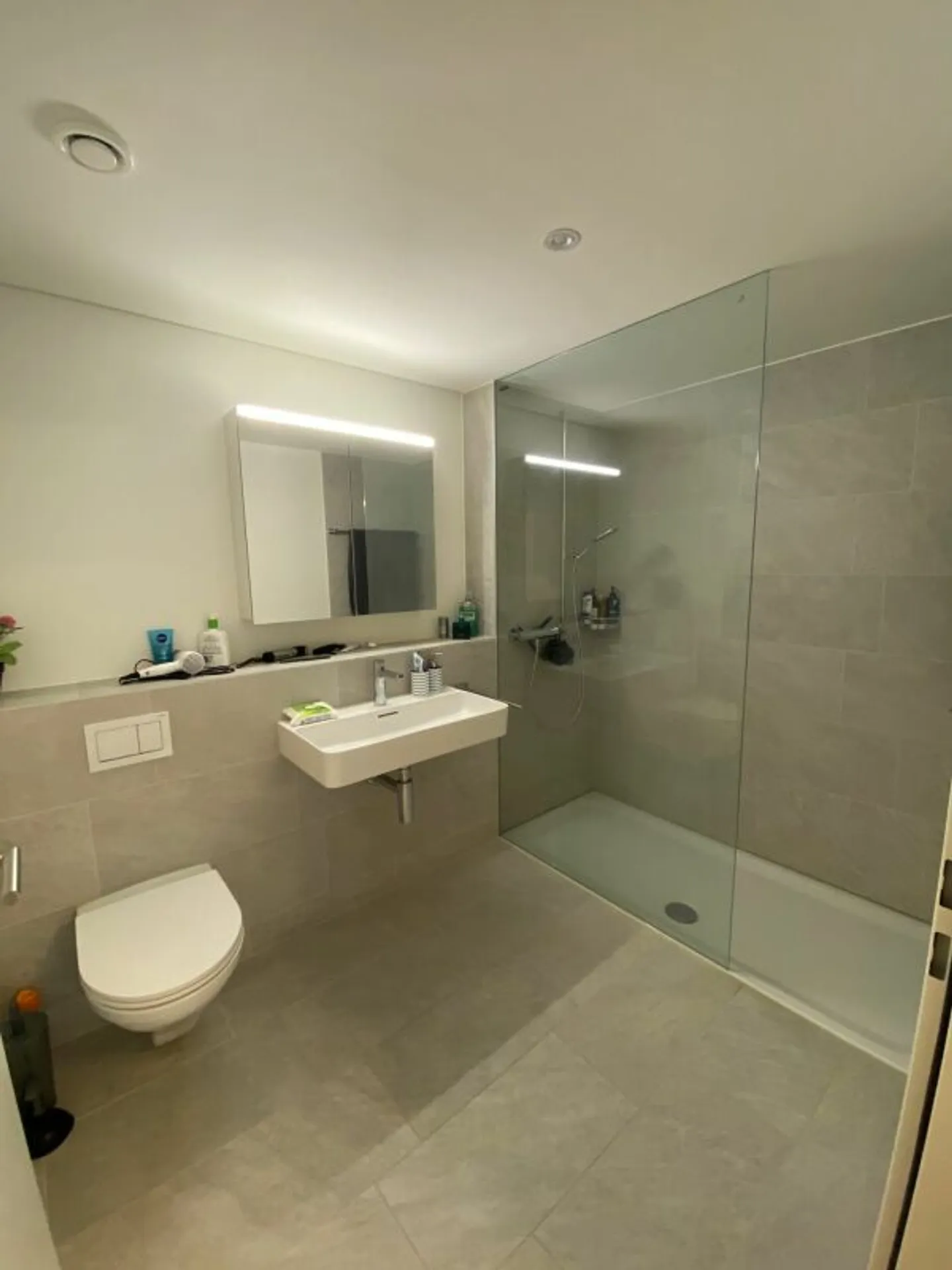 Moderne Wohnung in Fällanden - Foto 6 von 10